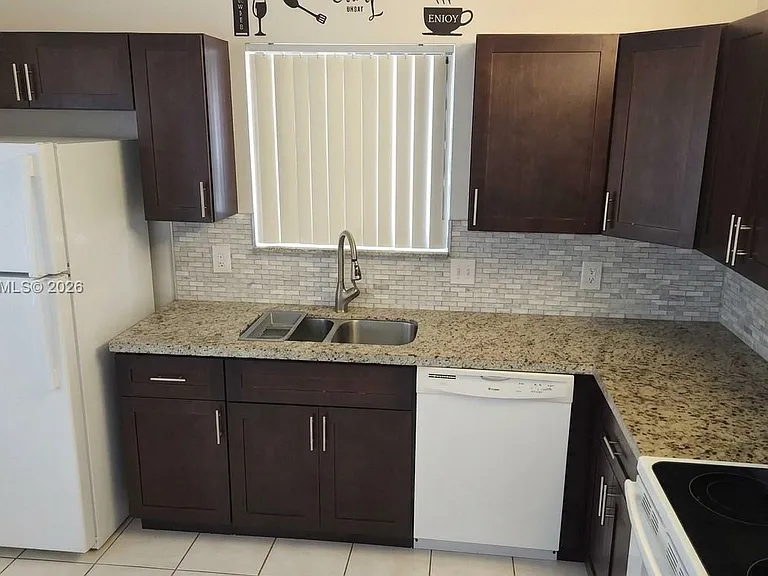 357 Lakeview Dr #1 — Photo 14
