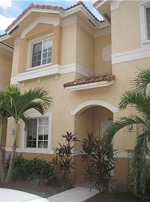 1st image of 8864 N Isles Cir