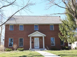 235 E 7th St, Perrysburg, OH