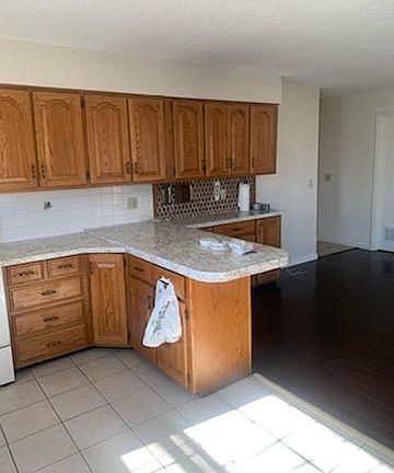 5th image of 2501 Hialeah Dr