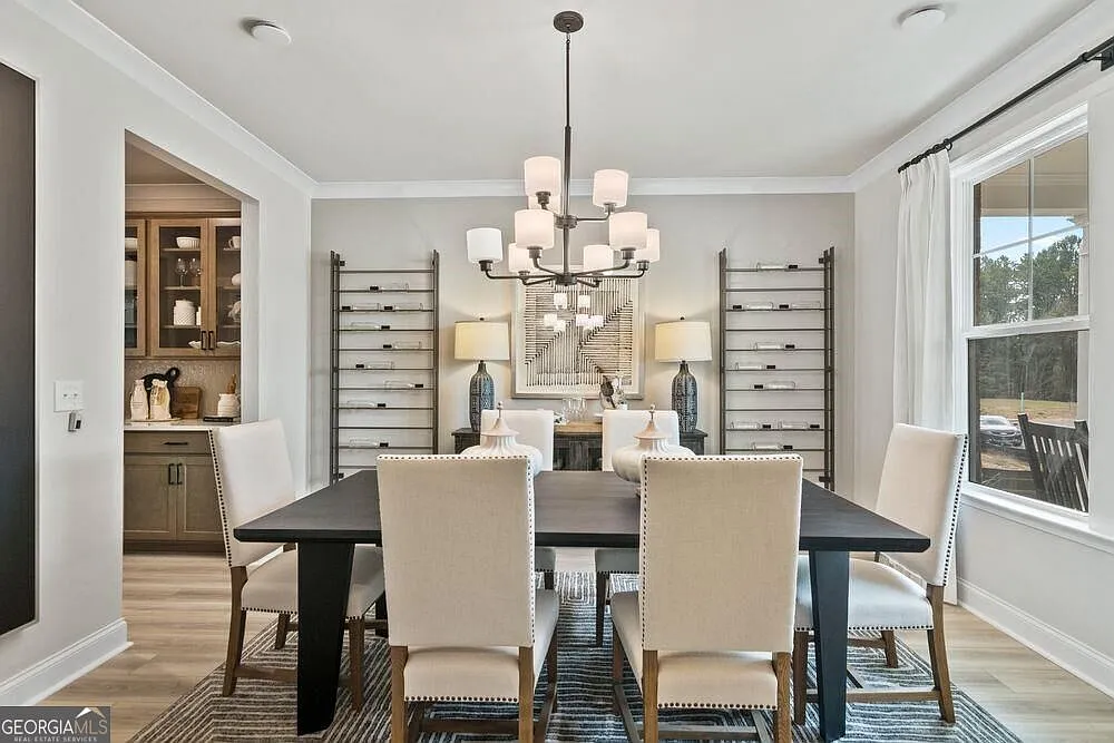 5 bed, 4.0 bath, 3236 sqft, $3,500 — Photo 3