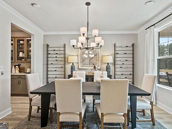 3rd image of 5015 Kennison Way
