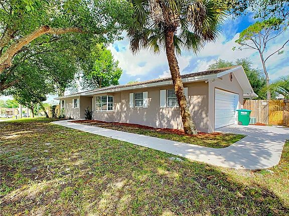 3rd image of 868 Sylvia Dr