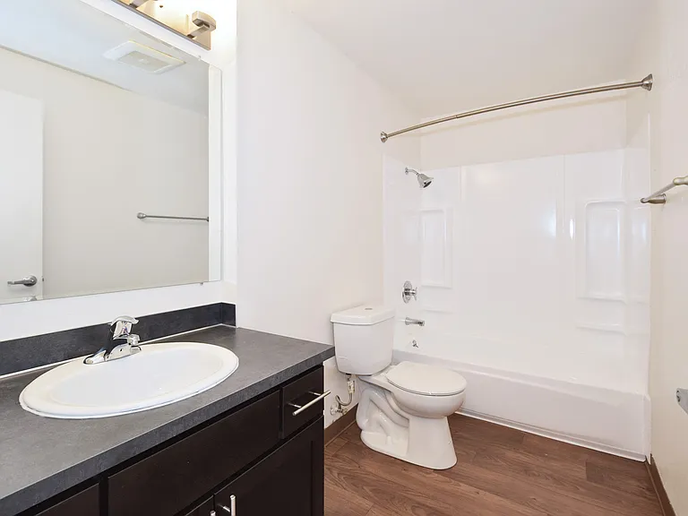 2400 Brookwood — Photo 37