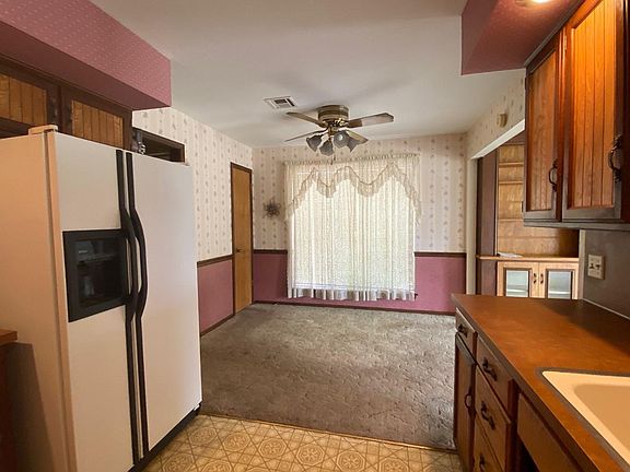 5th image of 321 S La Mesa Dr