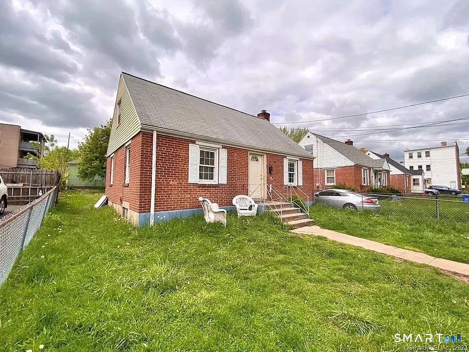 2nd image of 19 Baldwin Street