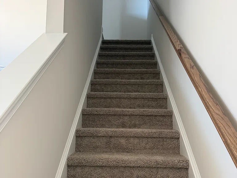 124 Essex Dr — Photo 14