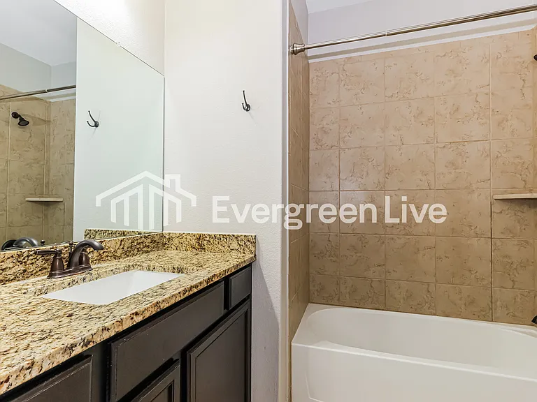 7715 Boulder Sunstone Ln — Photo 13