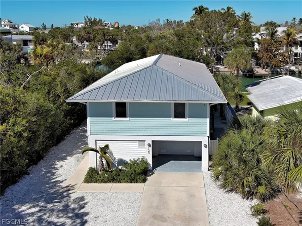 120 Mockingbird Ln, Englewood, FL 34223