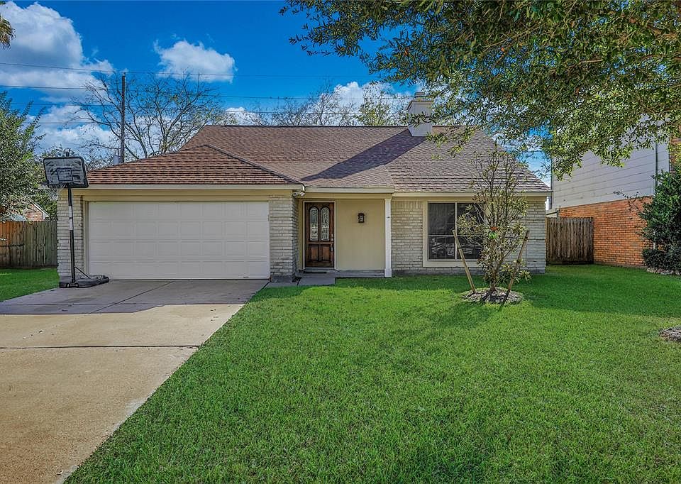 1st image of 10703 Horseshoe Bend Dr