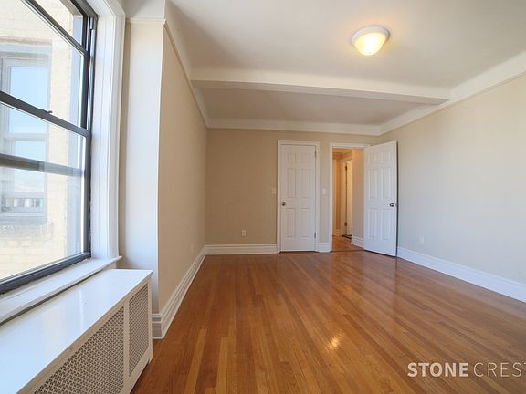 5th image of 900 W End Ave #14GG