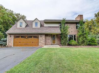 11905 N Wauwatosa Rd, Mequon, WI 53097