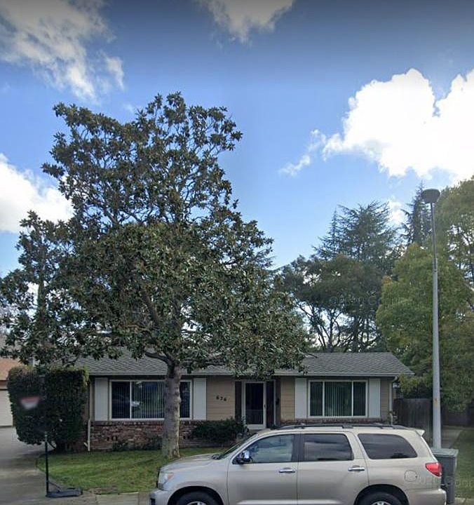 1st image of 626 Keats Ct