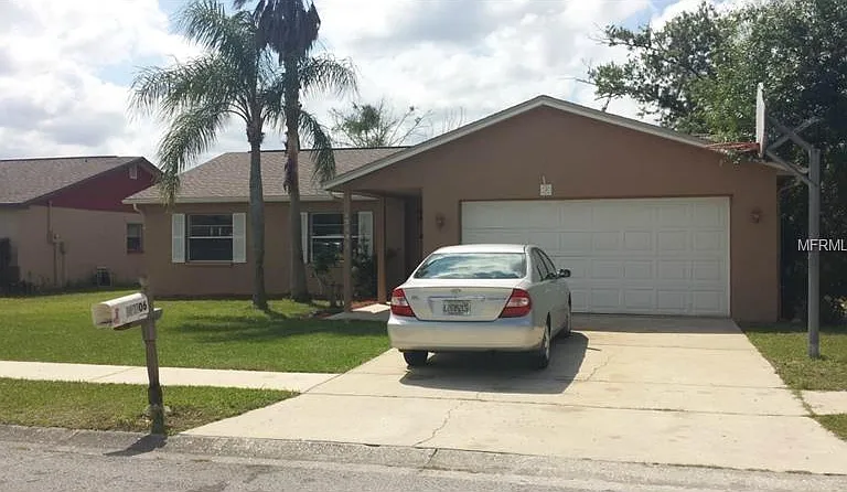 12106 Country Cove Ave — Photo 1