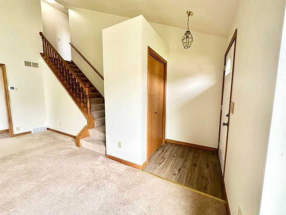 4th image of 1456 Meadowcreek Ct