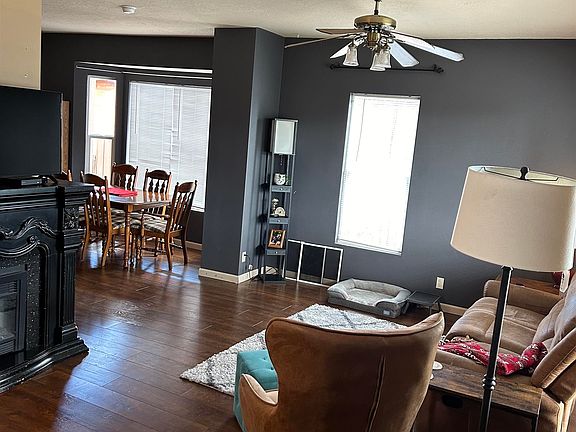 3rd image of 517 E Liberty Ave