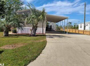 1931 Ridgewood Dr, Lillian, AL 36549