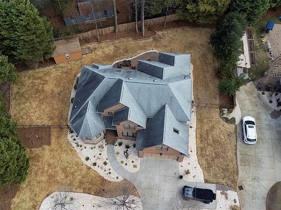 3rd image of 1106 Double Oaks Rd