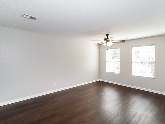 5th image of 10216 Cottage Farms Dr