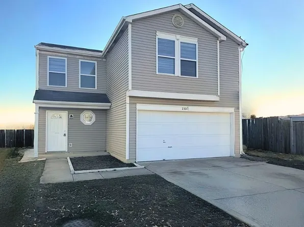 2321 Harvest Moon Dr, Greenwood, IN 46143