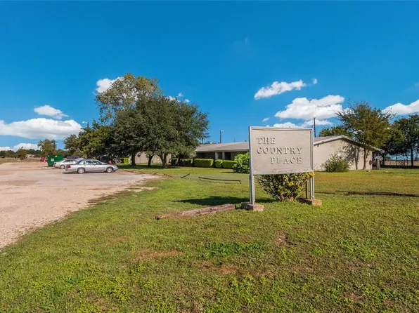 1 Country Place Rd, Lorena, TX 76655