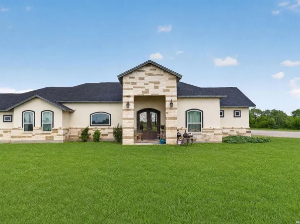 14315 Quesenberry Rd, Von Ormy, TX 78073