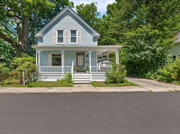 11 Edgewood Street, Claremont, NH 03743