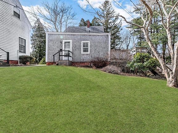 3rd image of 344 Main Street UNIT 5