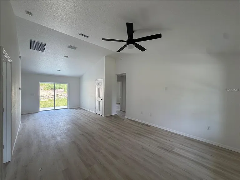2691 SW 148th Ct — Photo 4