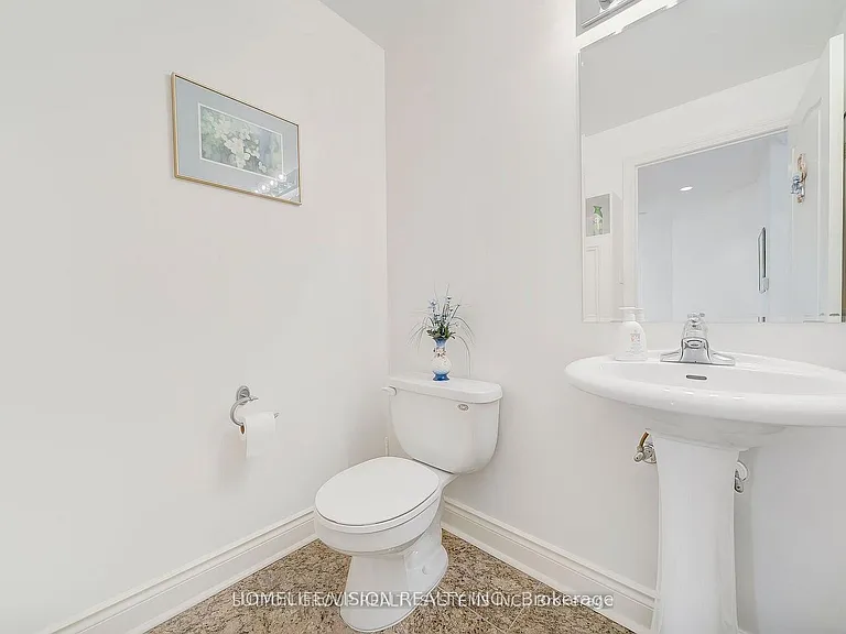8 Rean Dr #UPH2 — Photo 10