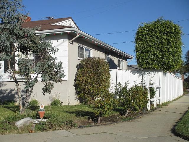 2nd image of 2201 W 180th Pl