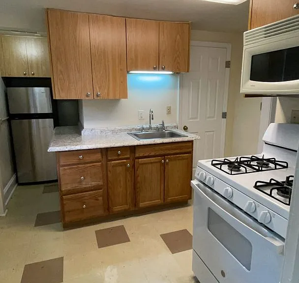 1305 Cherry Ave #1305 — Photo 11