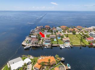 5016 Westshore Dr, New Pt Richey, FL 34652