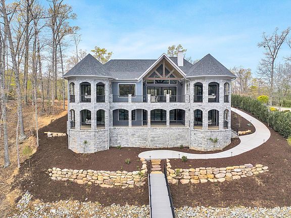 2nd image of 308 Mountain Vista Dr