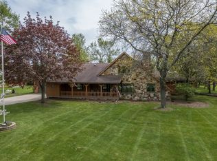 N8838 S Coop Rd, Menasha, WI 54952