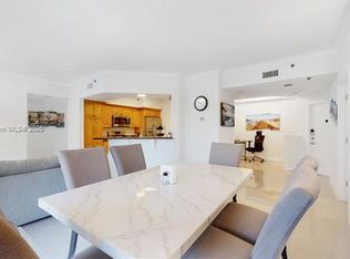 3255 NE 184th St APT 12410, Aventura, FL 33160