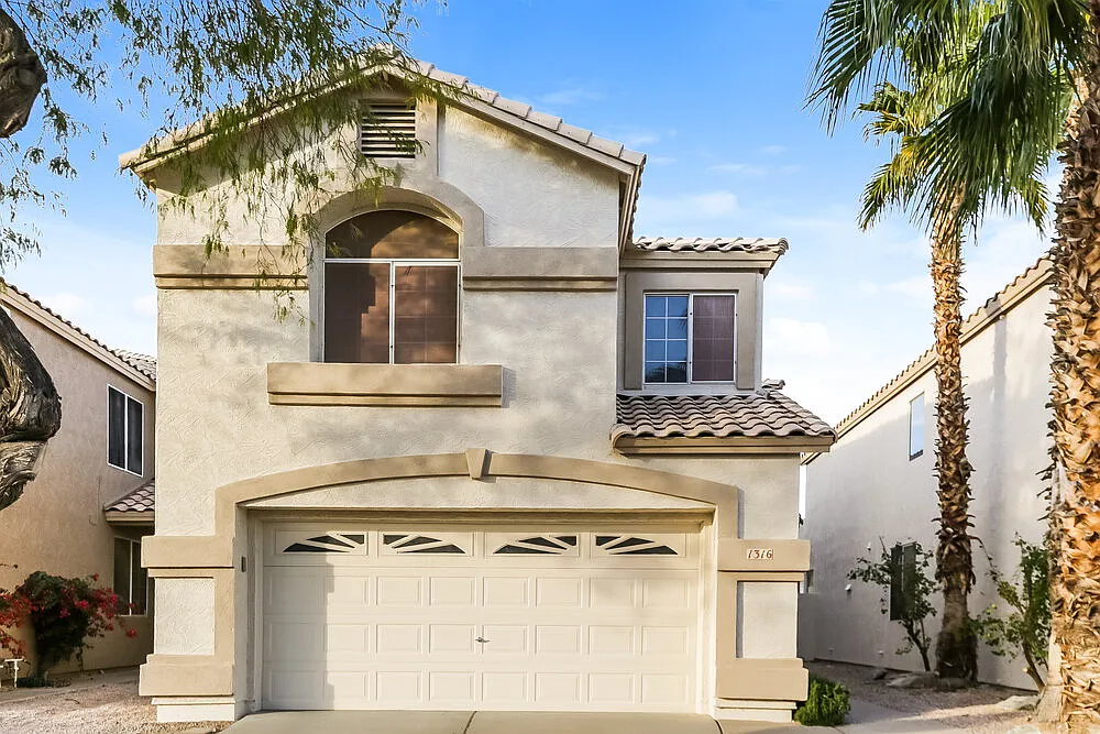 4 bed, 3.0 bath, 2236 sqft, $2,885 — Photo 1