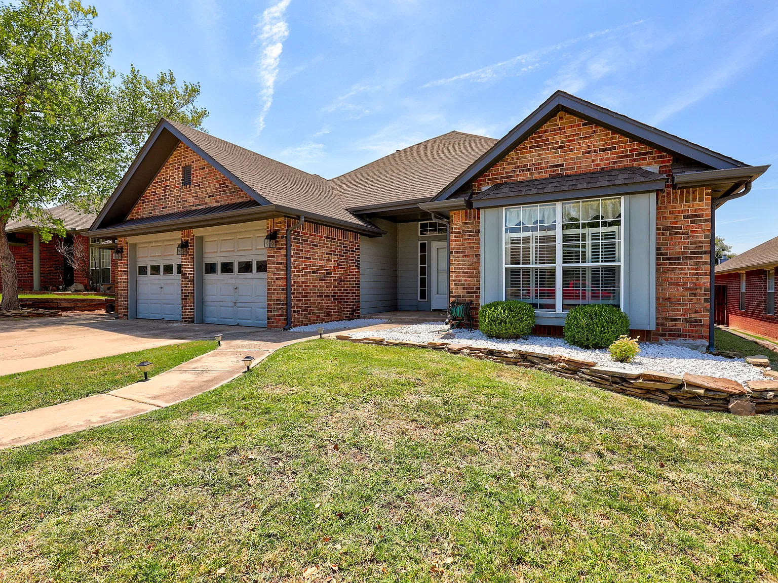 4 bed, 2161 sqft, $2,295 — Photo 3