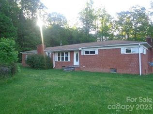 60 Laurel Ridge Dr, Old Fort, NC 28762