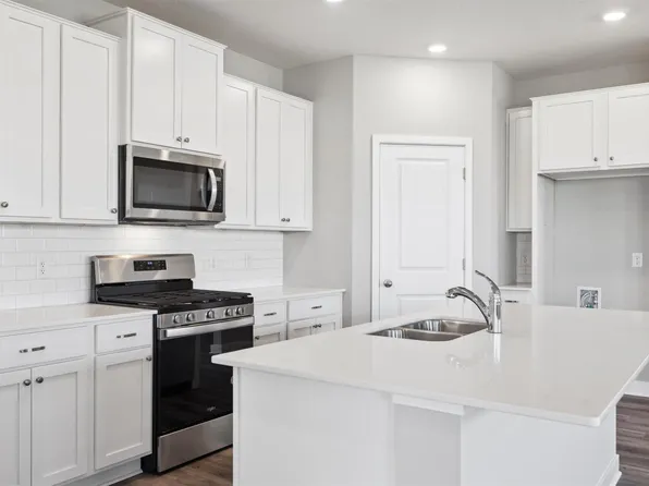 9810 Upper 89th St S, Cottage Grove, MN 55016
