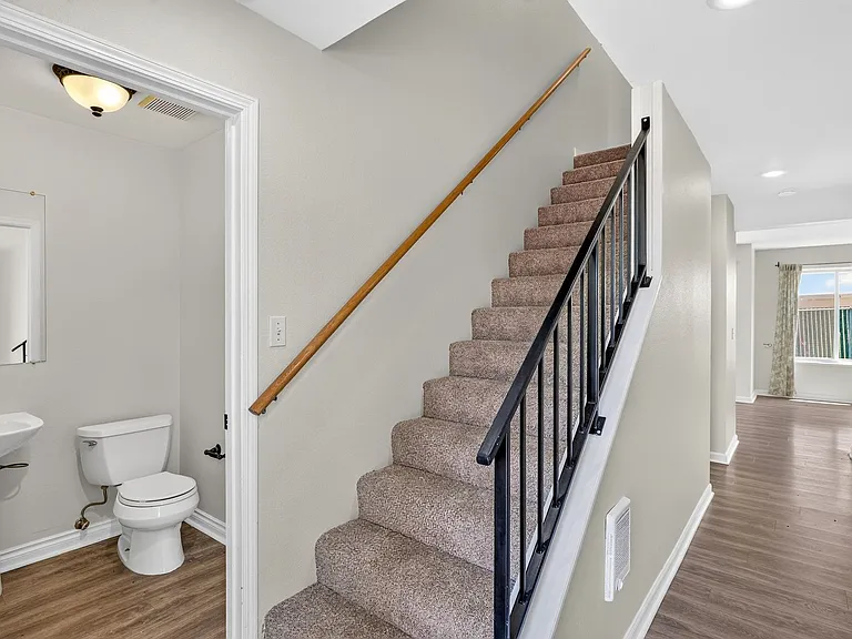 7143 SW Sagert St #104 — Photo 3