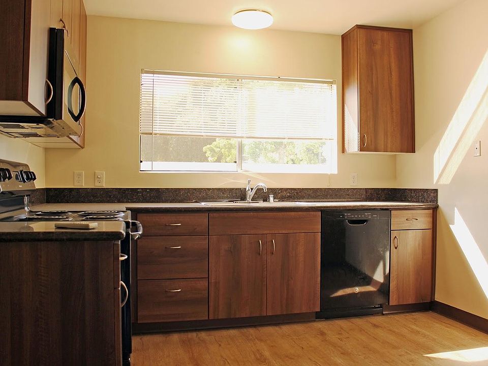 1st image of 200 N Minnesota Ave APT 31