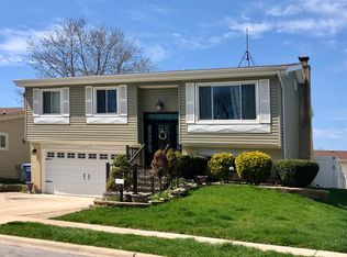 5S750 Malibu Ln, Naperville, IL