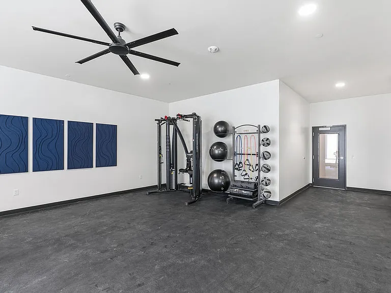 Vuela Apartments — Photo 11