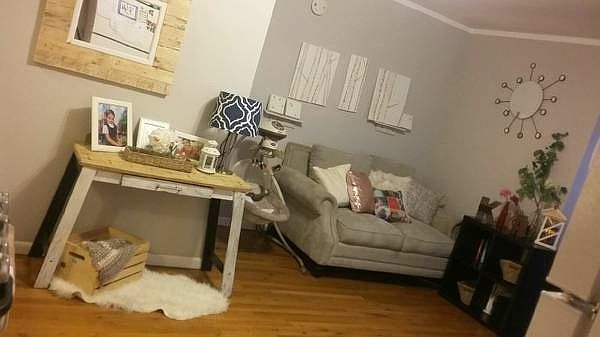 2nd image of 108 Vanderveer St #2LL