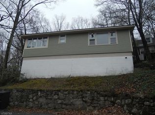 32 Alder Ter, Wantage, NJ 07461