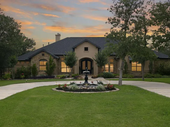 110 Valley View Dr, Bastrop, TX 78602