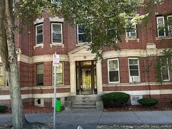 1710 Commonwealth Ave APT 3, Brighton, MA 02135