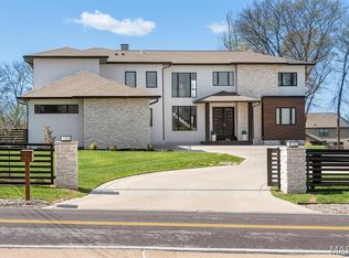 10010 Schuessler Rd, Saint Louis, MO 63128
