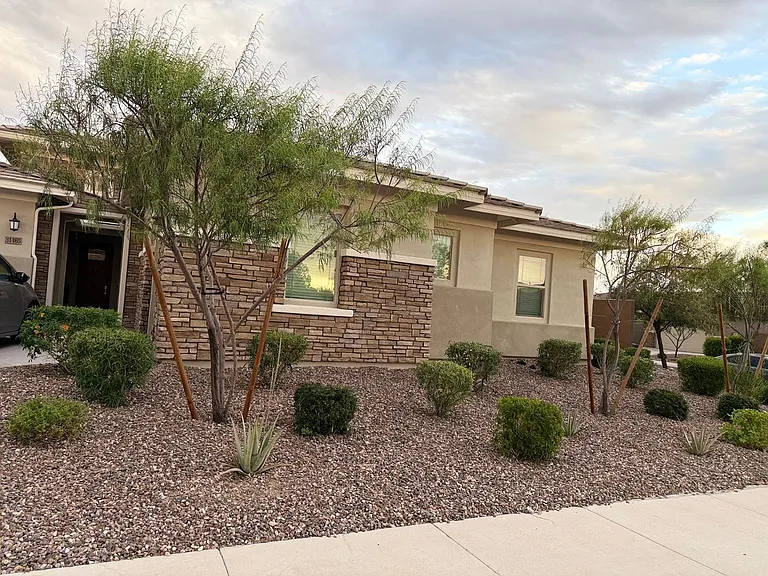 31465 N 126th Ln — Photo 2